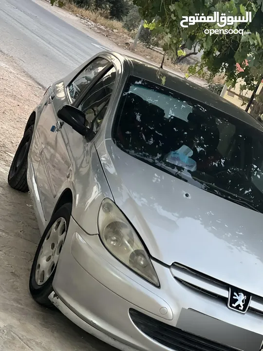 بيجو2004 للبيع