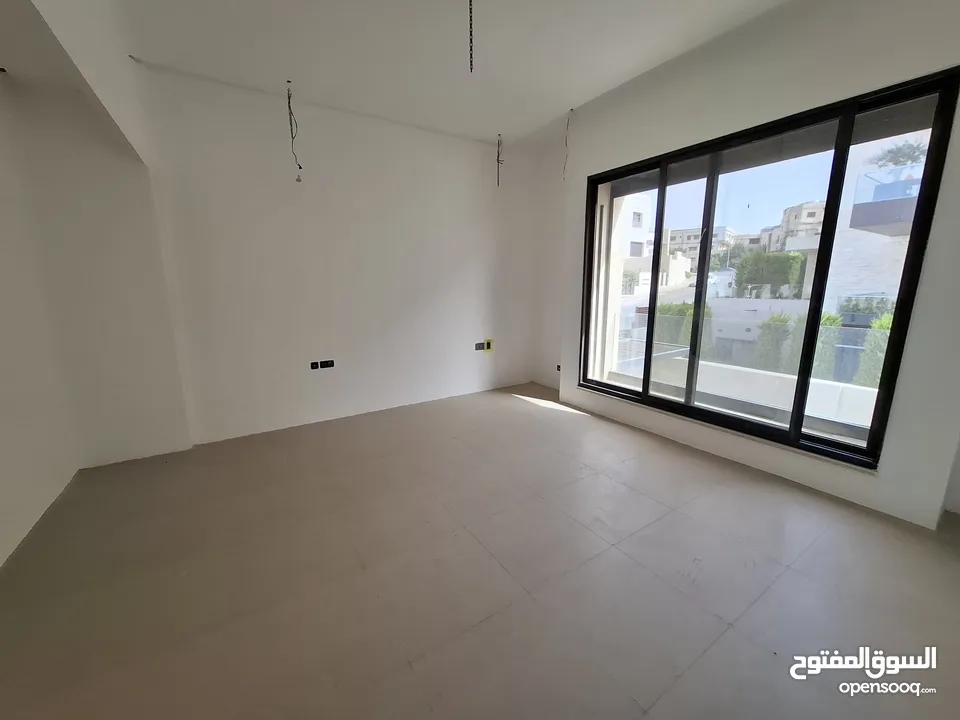 Villa for sale  ( Property 43026 )-174809396