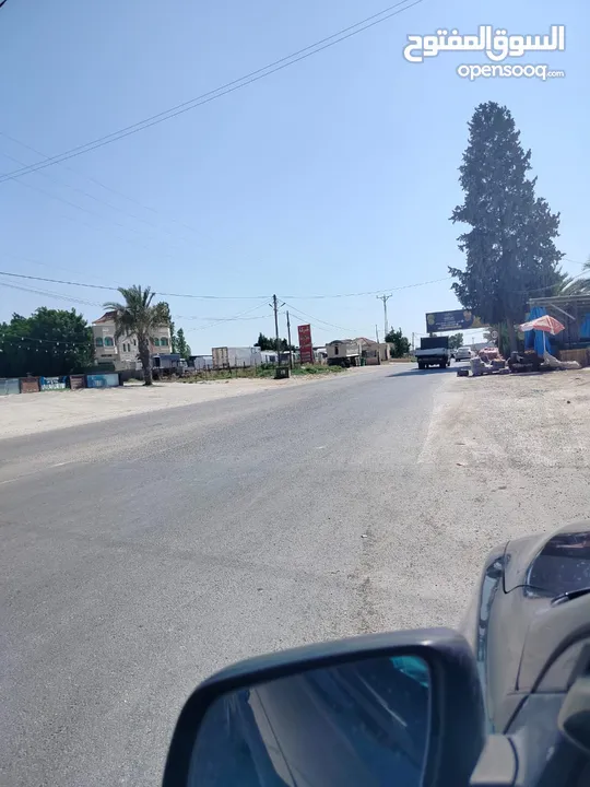 محلات ومعارض تجارية