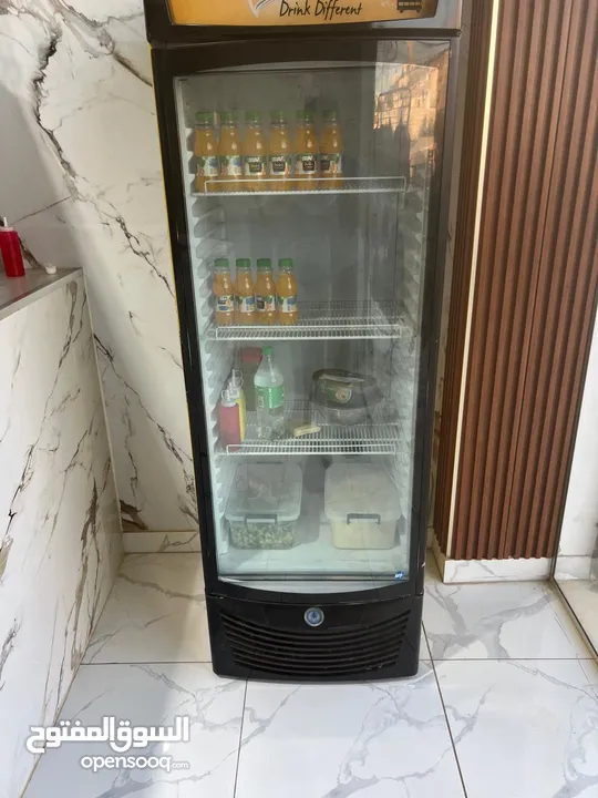 عدة مطعم للبيع
