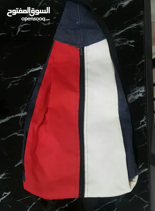 حقائب ماركة Tommy Hilfiger أصلية