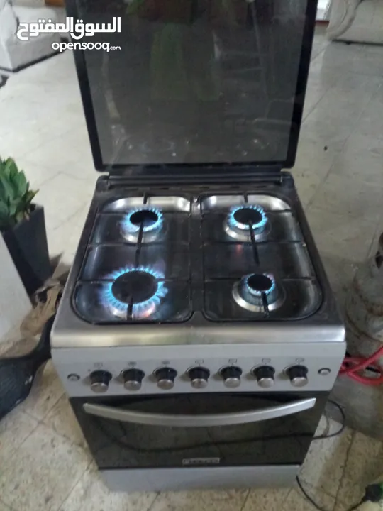 ثلاجه شبه جديد استعمال خفيف 120/ كولر ماء  استعمال خفيف 35دينار/ غاز شبه جديد استعمال خفيف 75دينار