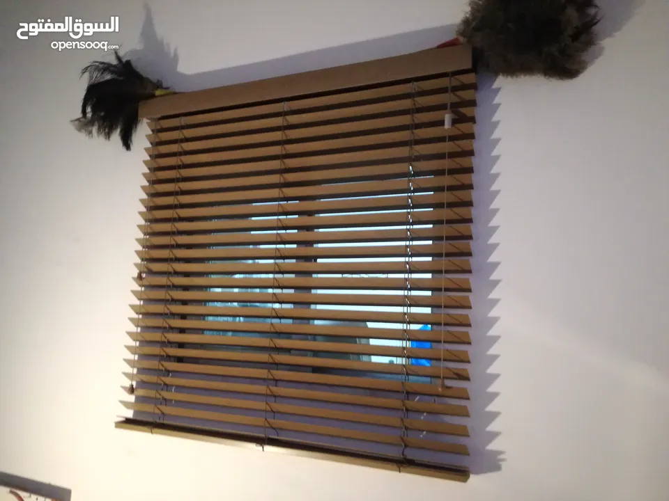 اباجورات خشب أوروبية بحالة ممتازة