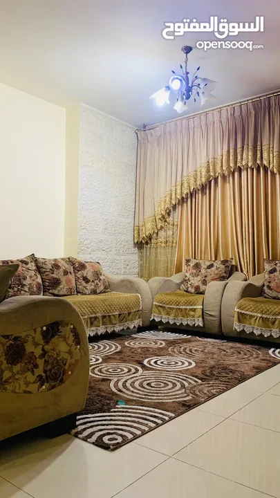 شقه للبيع قرب عين منجد قيادة الشرطه