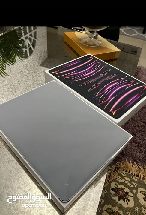 iPad Pro 12.9 inch M2 256GB WiFi + Cellular 5G UAE Version with Apple Care Plus till 2026 March