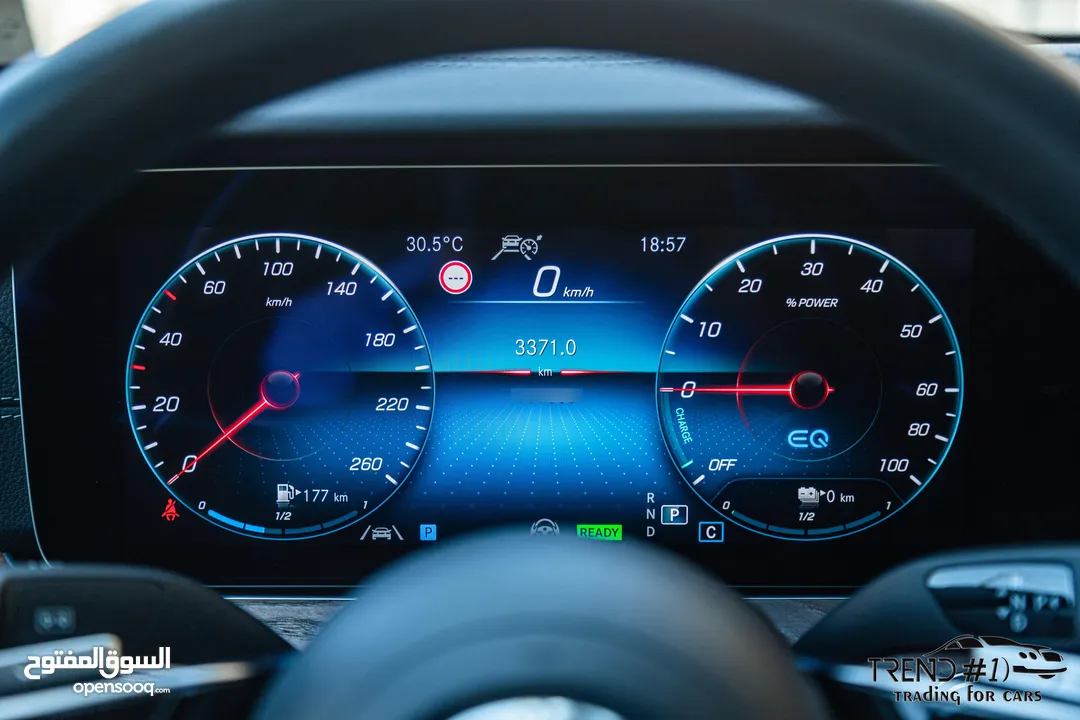 Mercedes E300e 2021 Plug in hybrid 4matic    السيارة مميزة جدا و لا تحتاج الى صيانة