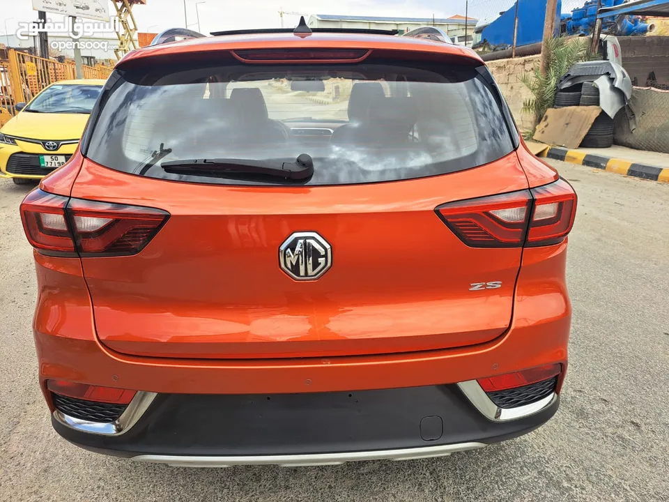 2020 MG ZS ممشى قليل فل مع بانوراما يصلح لسوق الاعفاءات