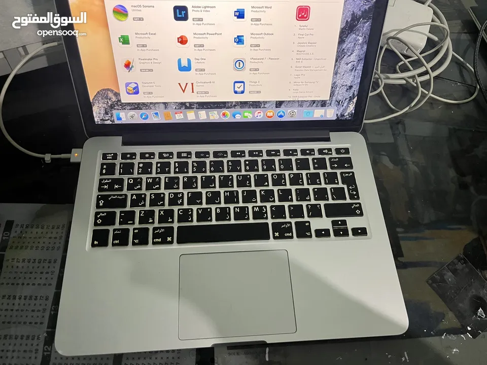 بسعر حرق MacBook Pro