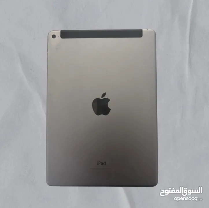 iPad Air 2 للبيع بحالة ممتازة استعمال خفيف جداً بسعر حرققق