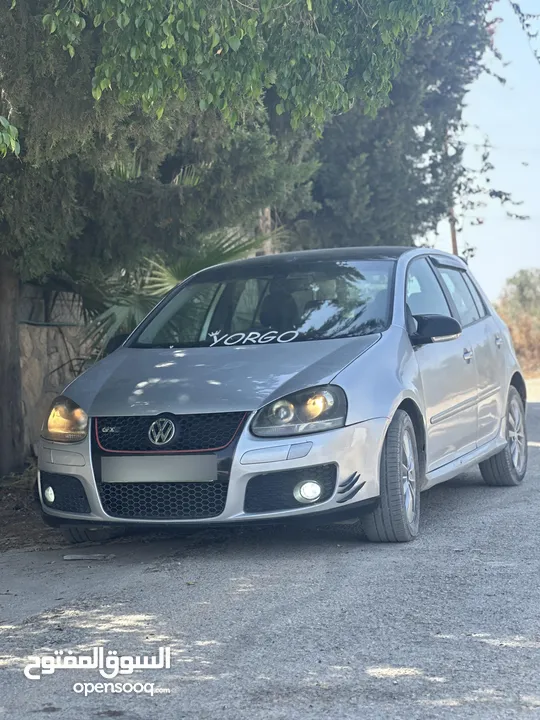 جولف بحاله ممتازه دفعه صغيره وشكات