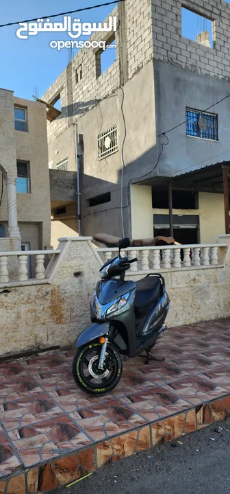 السلام عليكم ورحمة الله وبركاتة سكوتر هوندا اكتفا 2023 للبيع السكوتر  بصلاة على سيدنا محمد سكوتر نظي