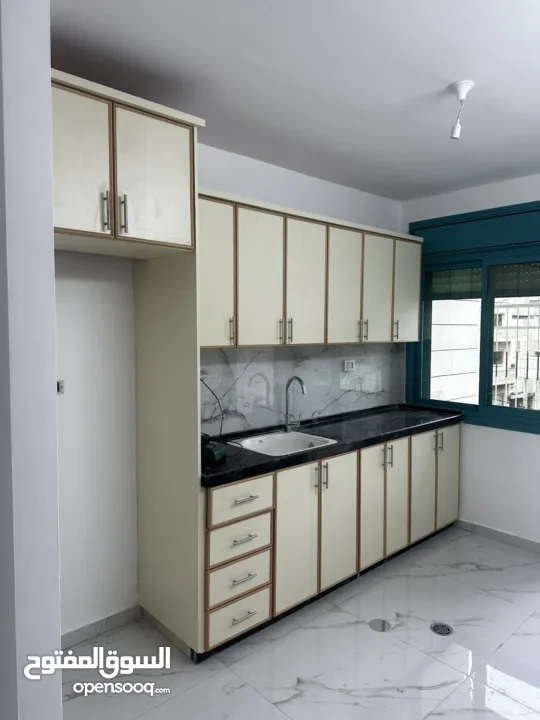 شقه بناء جديد