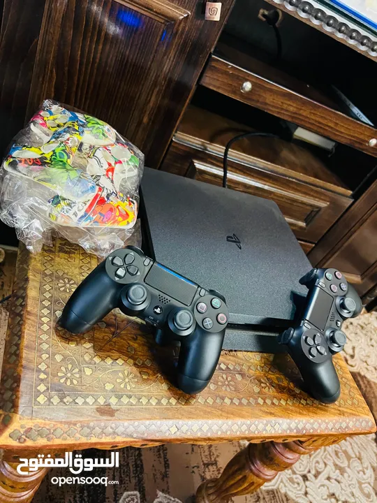 Playstation 4 Slim  بلاستيشن 4 سلم
