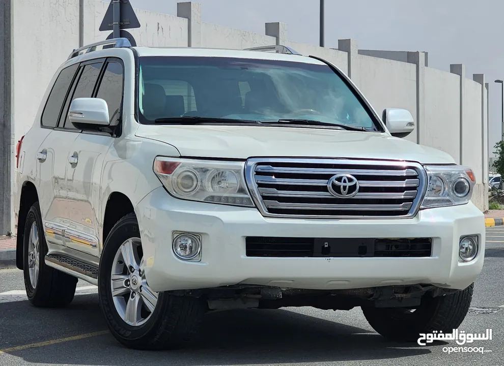 Toyota land cruiser vxr model 2014