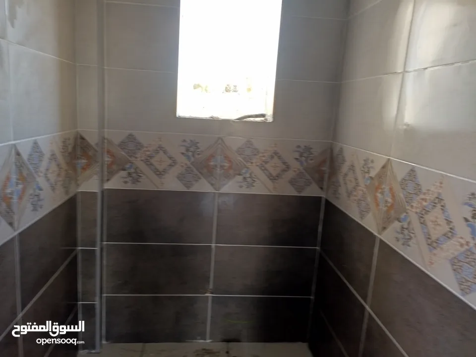 بليط سوري كافة أنواع البلاط والرخام والجرانيت تجديد حمامات مقاولات جميع المحافظات ترويب الاسطح بمواد
