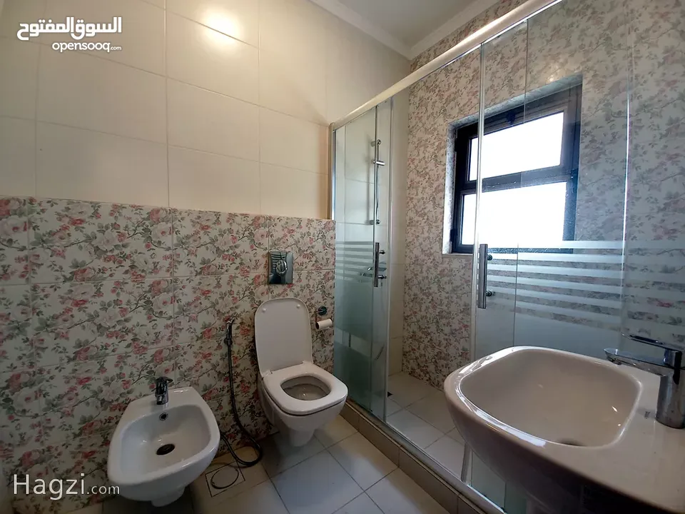 شقة غير مفروشة للايجار في دير غبار  ( Property 33824 ) سنوي فقط