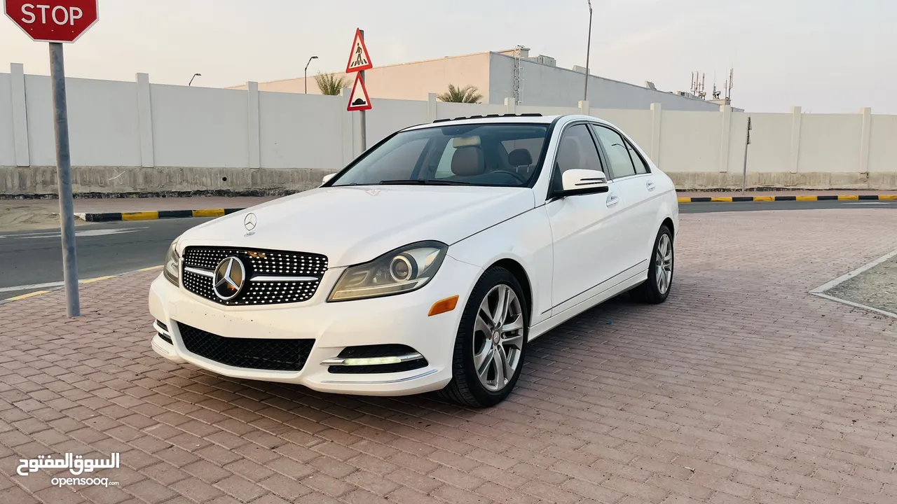 MERCEDES C300 2013 FULL OPTION