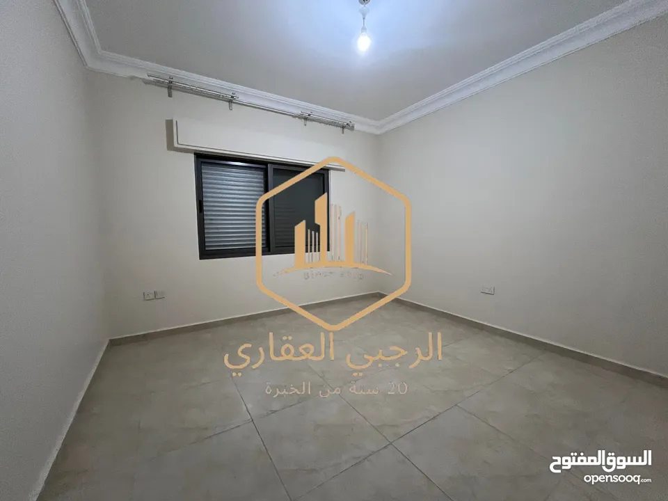 شقة / للايجار / 3نوم / طابق اول من فيلا / 200 متر / دابوق