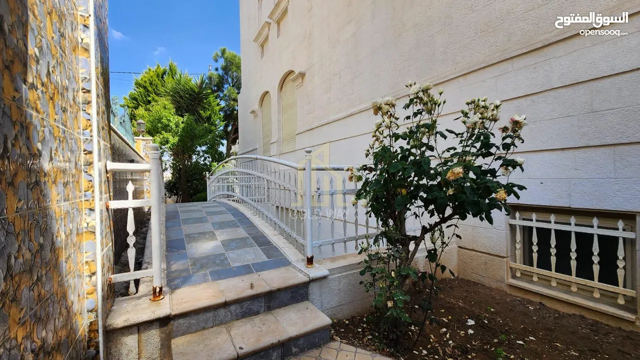 فيلا للبيع(مستقلة) في أرقى مناطق عبدون بمواصفات مميزة/ ref 5097