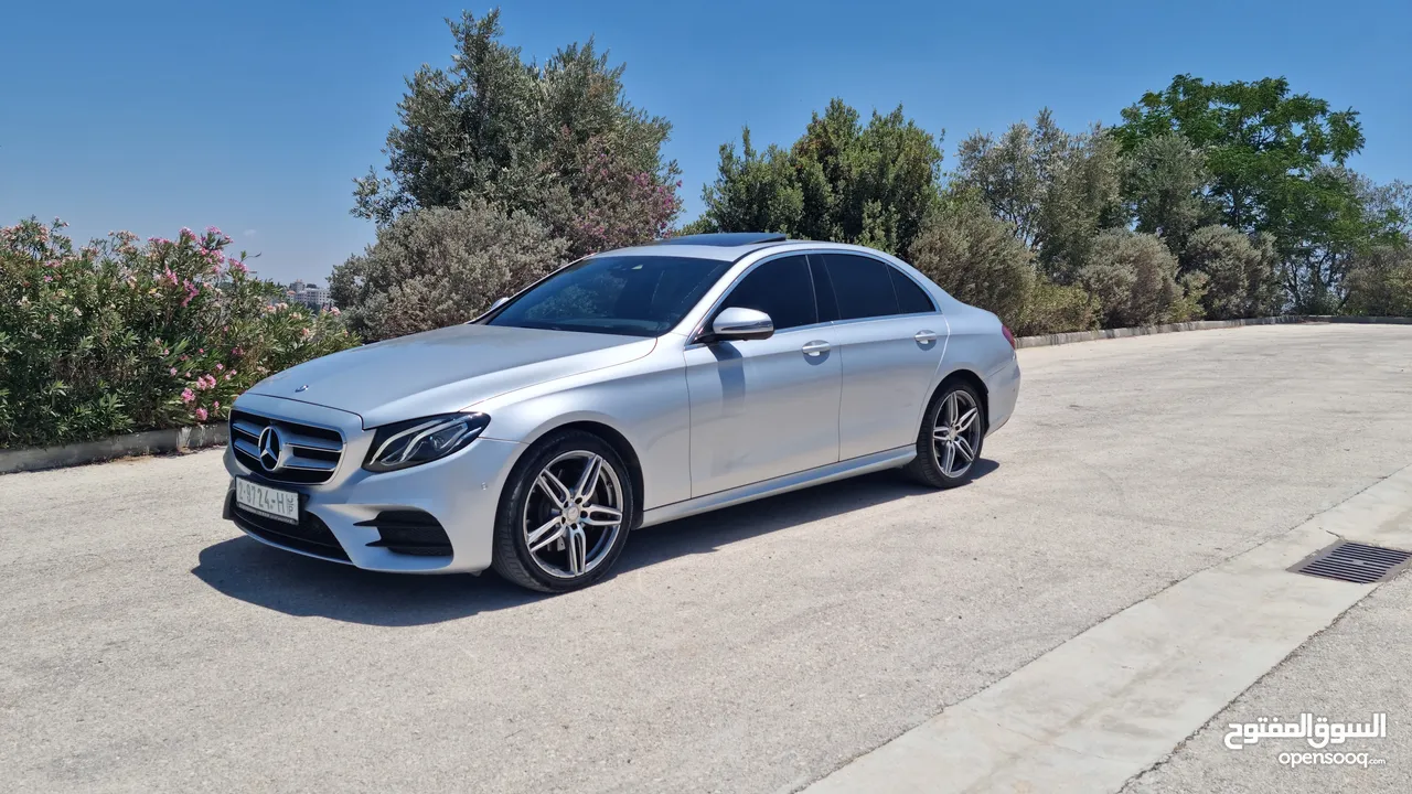Mercedes Benz E200- 2017-  AMG Full Full ++ بحالة الوكالة من جميعة