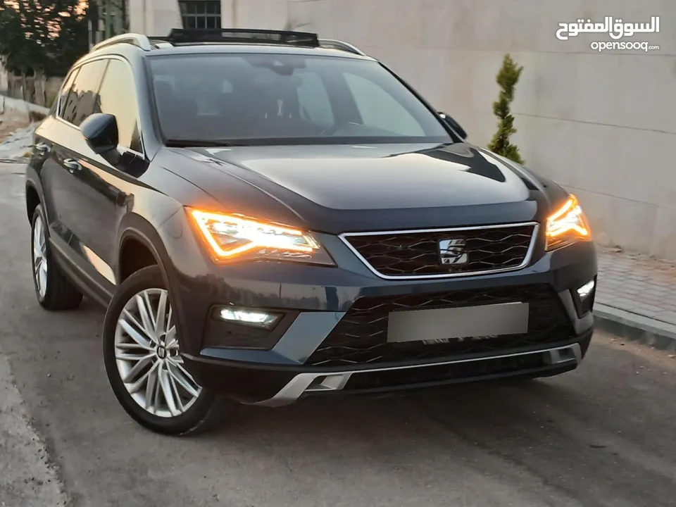 Seat 2021 لون مميز عفش جلد و قماش