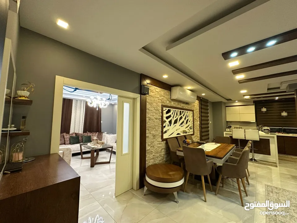 شقه قدس للبيع بسبب السفر