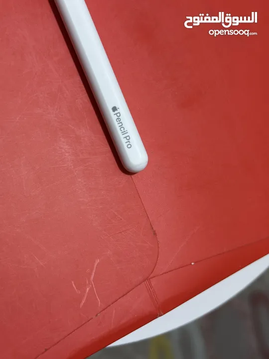 قلم ابل برو Apple Pencil pro.