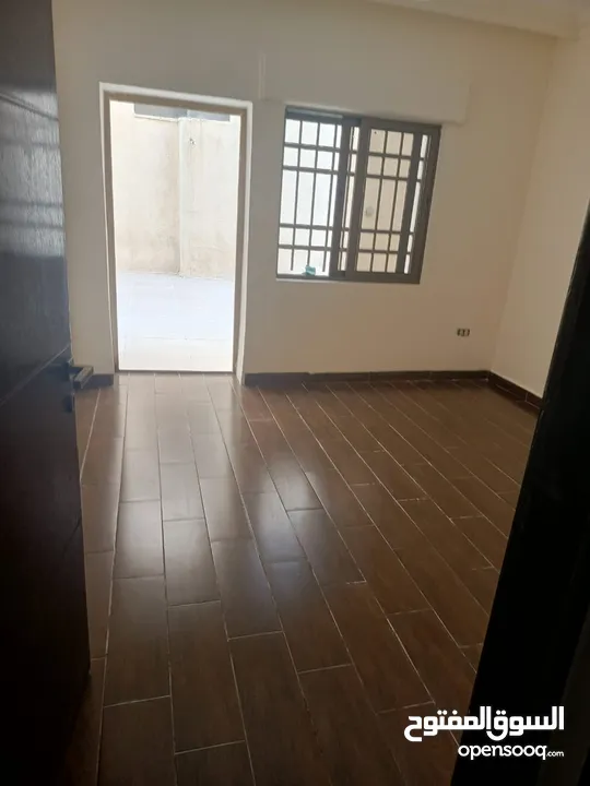 شقه ارضيه مميزه