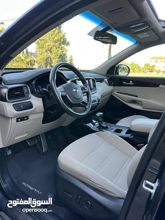 KIA SORENTO (SX) 2019 وارد الوكالة قاطع  مسافة 80 الف كم فل كامل اعلى صنف فحص كامل