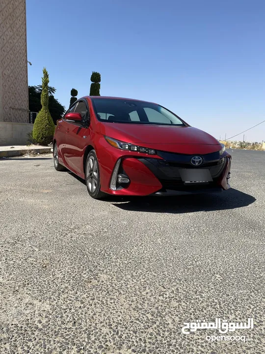 Toyota Prius prime plug-in Hybrid موديل 2017 بطارية ليثيوم فل كامل اعلى صنف