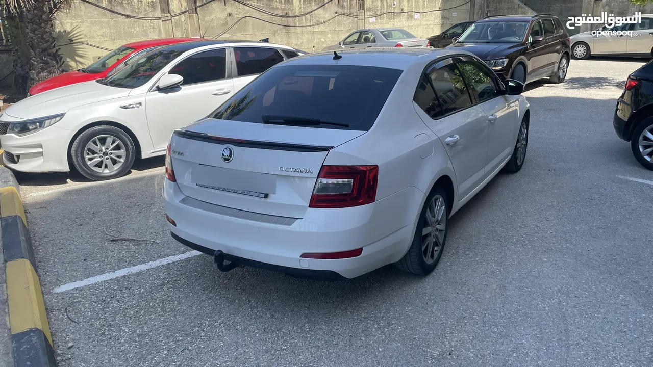 سكودا اكتافيا ترخيص 2015 ديزل مطور 1600 اوتوماتيك