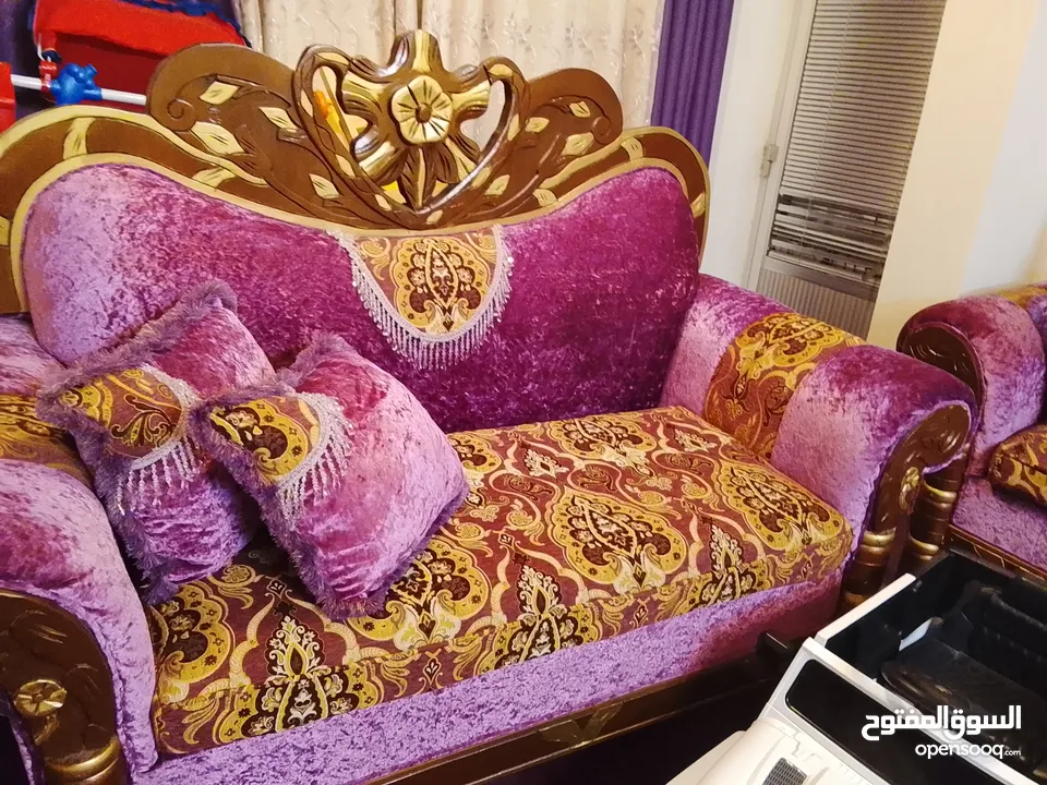 طقمين   كنب