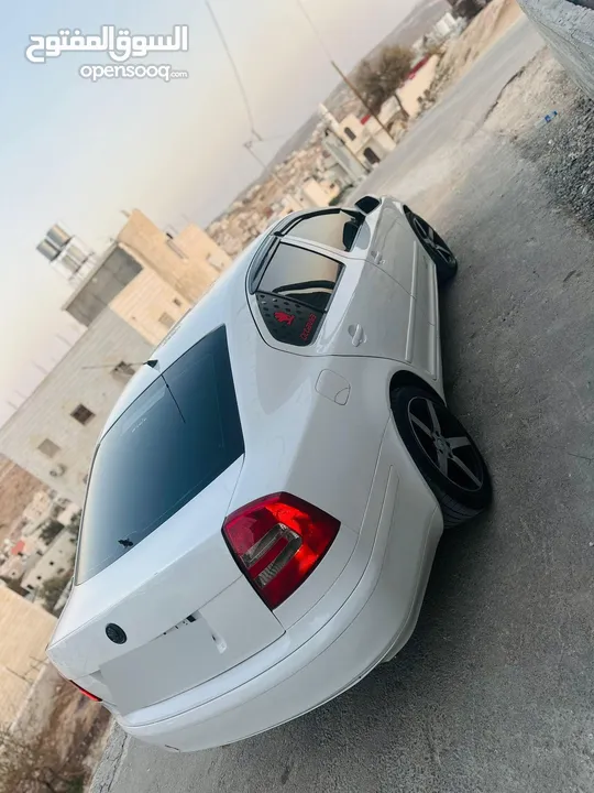 سكودا نيو 2006 دهان جديد  فحص ممتاز وتخلو من القص والضربات هيئه جديد فرش جلد  شاشه اندرو