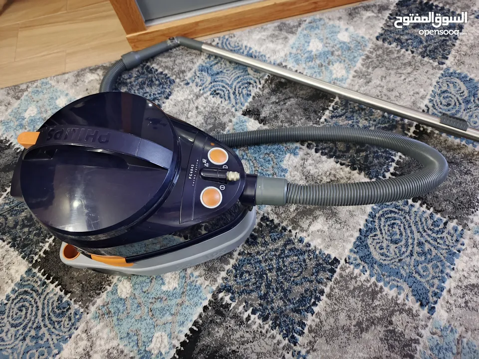 مكنسة fc6843 من شركة philips الشهيره مكسنه قويه وهادئه 1500W وقوة سحب 300W كحد اقصى