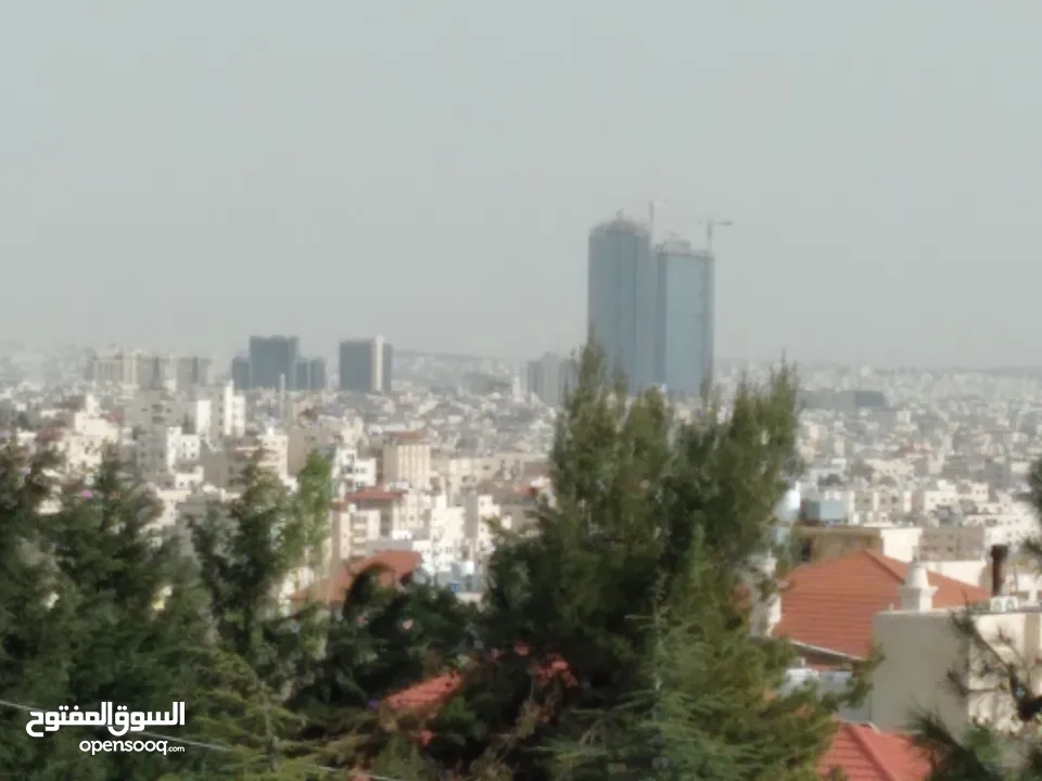 فيلا للبيع في خلدا اعلى منطقه في عمان ومشرفه علي الشمال والغرب والجنوب