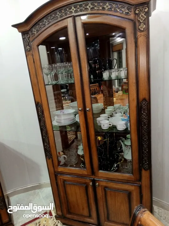 طاولة سفره بحال الوكاله