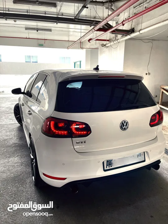 GOLF GTI 2012 سعر 18,500ممتاز جداً