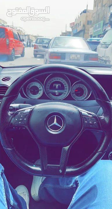 مرسيدس c250 مميزة للبيع لون اسود بلاك اديشن اصلي