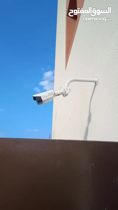 كاميرات مراقبة وشبكات