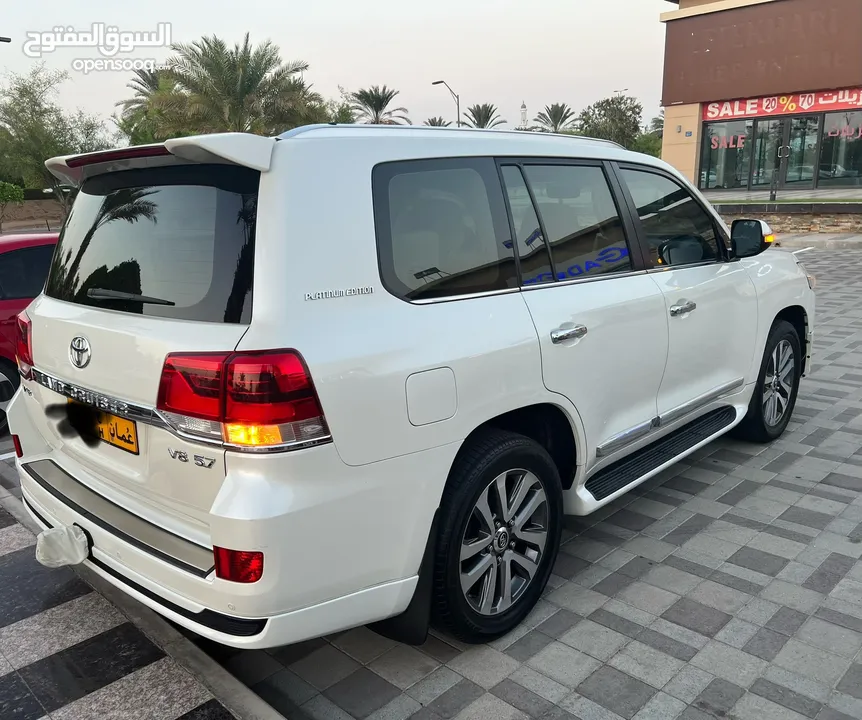 Land cruiser 2019 بدون حوادث