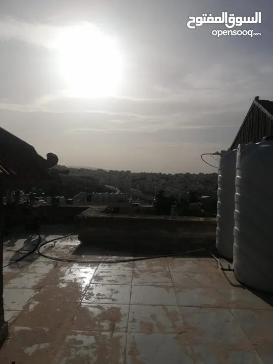 بيت معلق منفوض في اسكان ابو نصير حارة 4