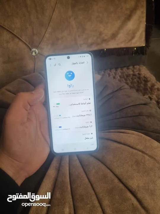 galaxy A56 5G مستعمل شهر شبه جديد 256 مساحه 8 RAM