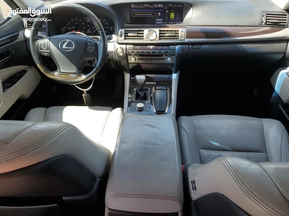 تم الوصول LEXUS LS 460 2013 L ارباكات وكالة وارد امريكا اوراق جمارك البيع بالحادث