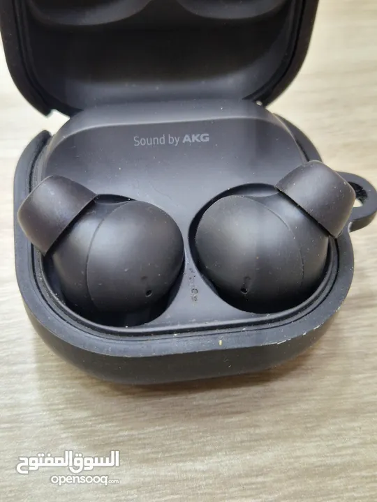 سماعة بلوتوث  مستعملة Galaxy Buds 2 pro.  اسود لون