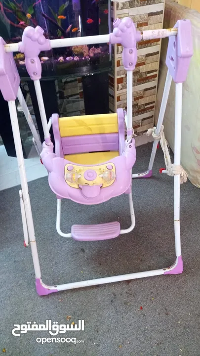 مستلزمات اطفال بحاله جيده جدا