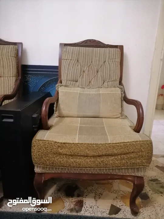 كنب مستعمل للبيع بسعر مناسب 60