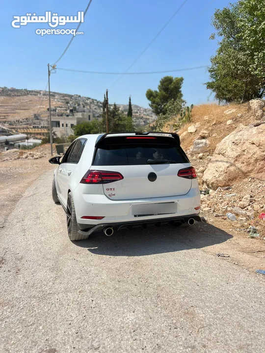 Golf gti mk7.5 2019 .2020 2000 245hp سياره ستوك  تهبيط شركة  Golf gti mk7.5