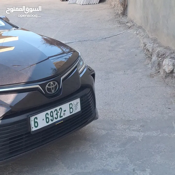 تويوتا كورولا تسير 2021