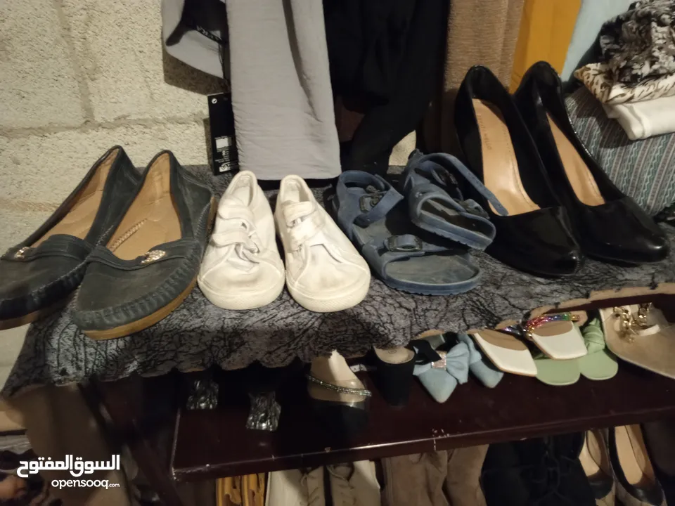 احذية اشكال الوان كلو مستعمل بحالة جديدة