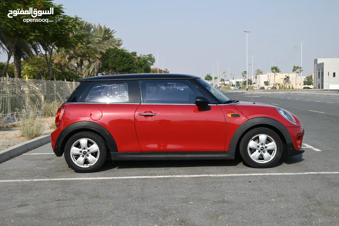 0% DP - FIRST OWNER - MINI COOPER 1.5TURBO - AGENCY MAINTAINED - GCC SPECS - MINT CONDITION